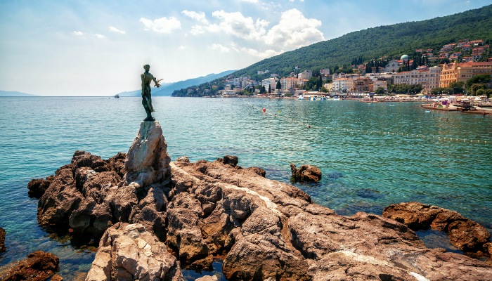 Maiden with the Seagull, Opatija