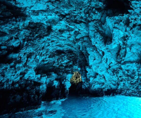 The Blue Cave Vis